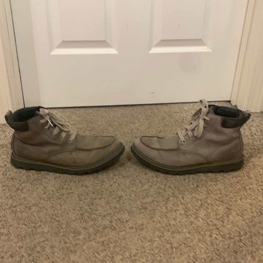 Sorel grey Madison Moc lace up chukka boots 9.5